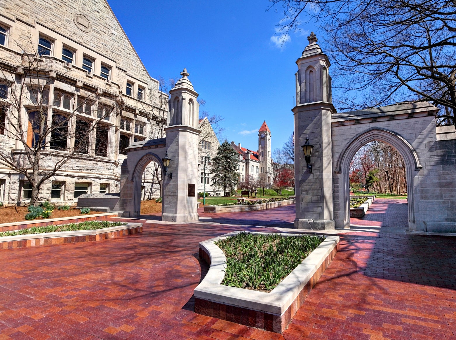 Indiana University: Gunman feared to be on the loose near Bloomington