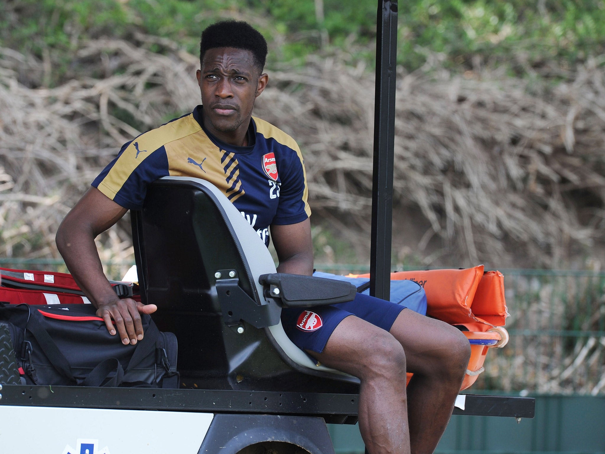 Danny Welbeck could return before the end of the year after making a quick recovery from his knee injury