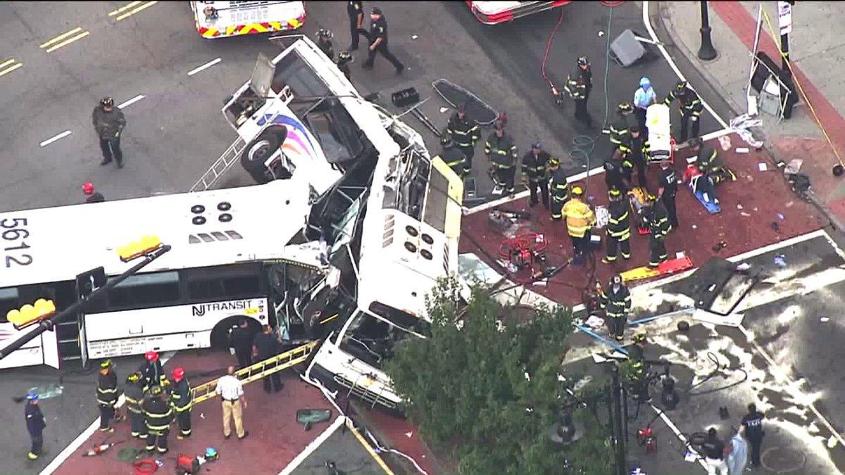 One driver died and 19 passengers were injured in an accident in Newark, New Jersey