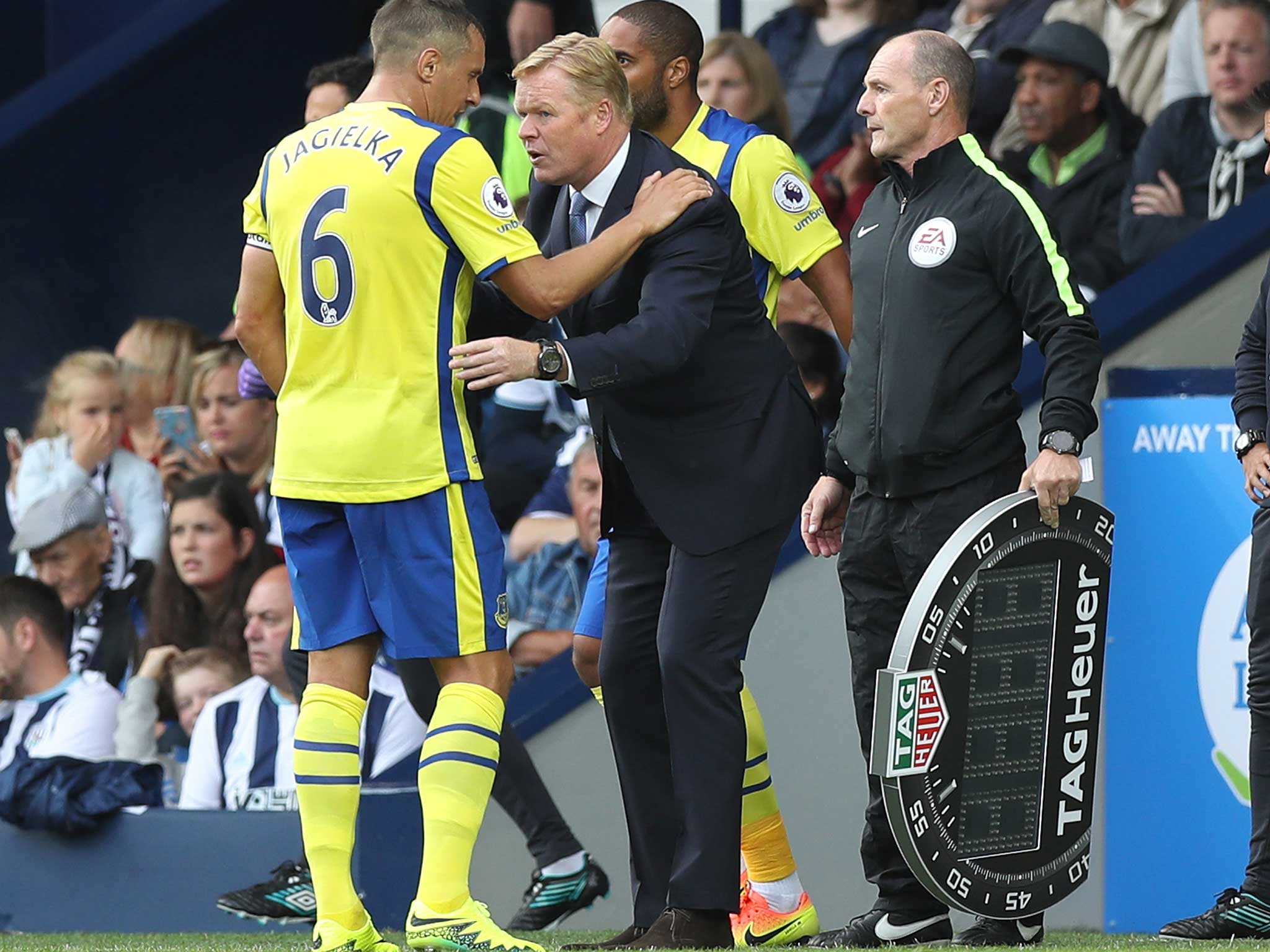 Ronald Koeman delivers instructions to Phil Jagielka