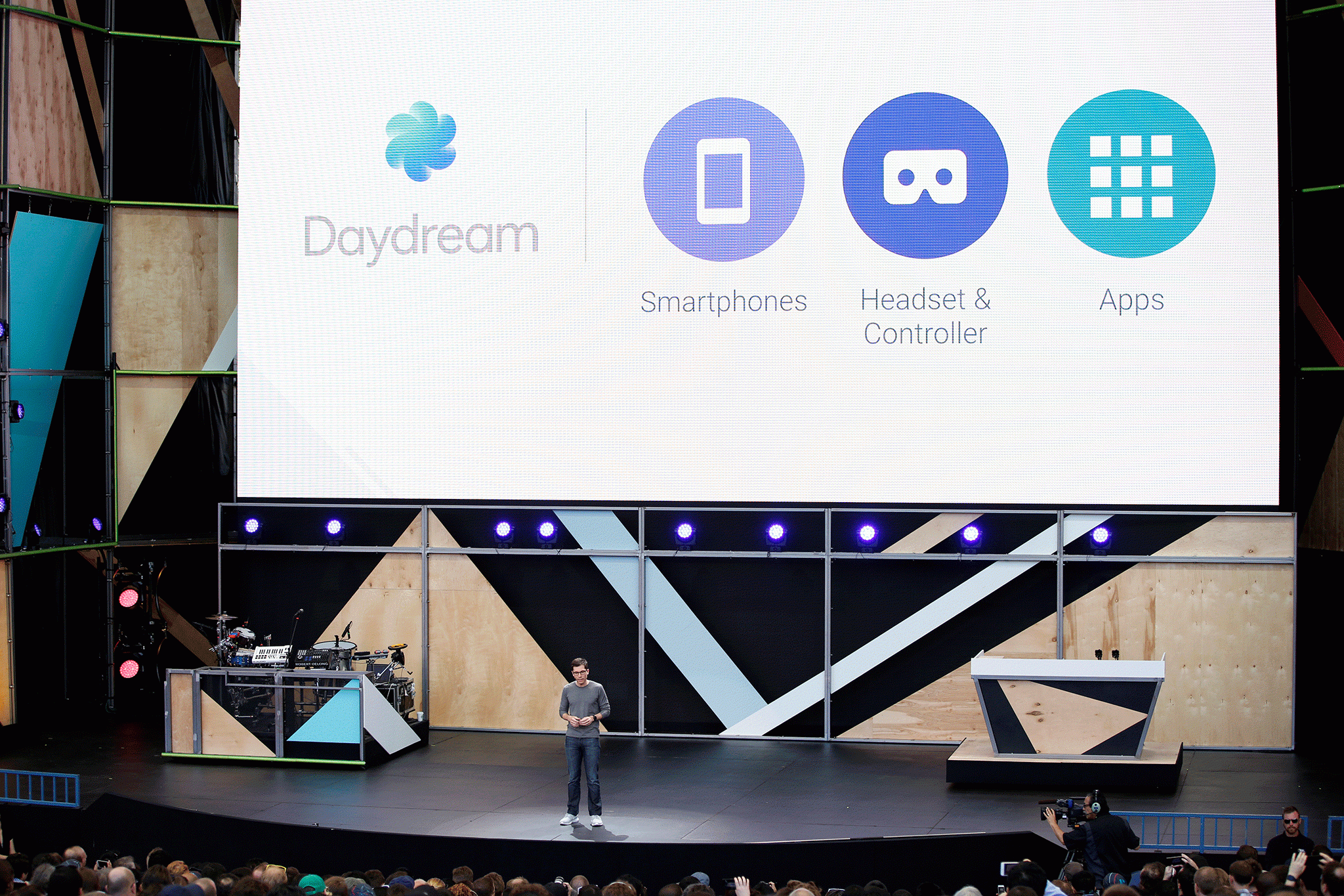 Google's new virtual reality Daydream technolgy was unveiled in May 2016