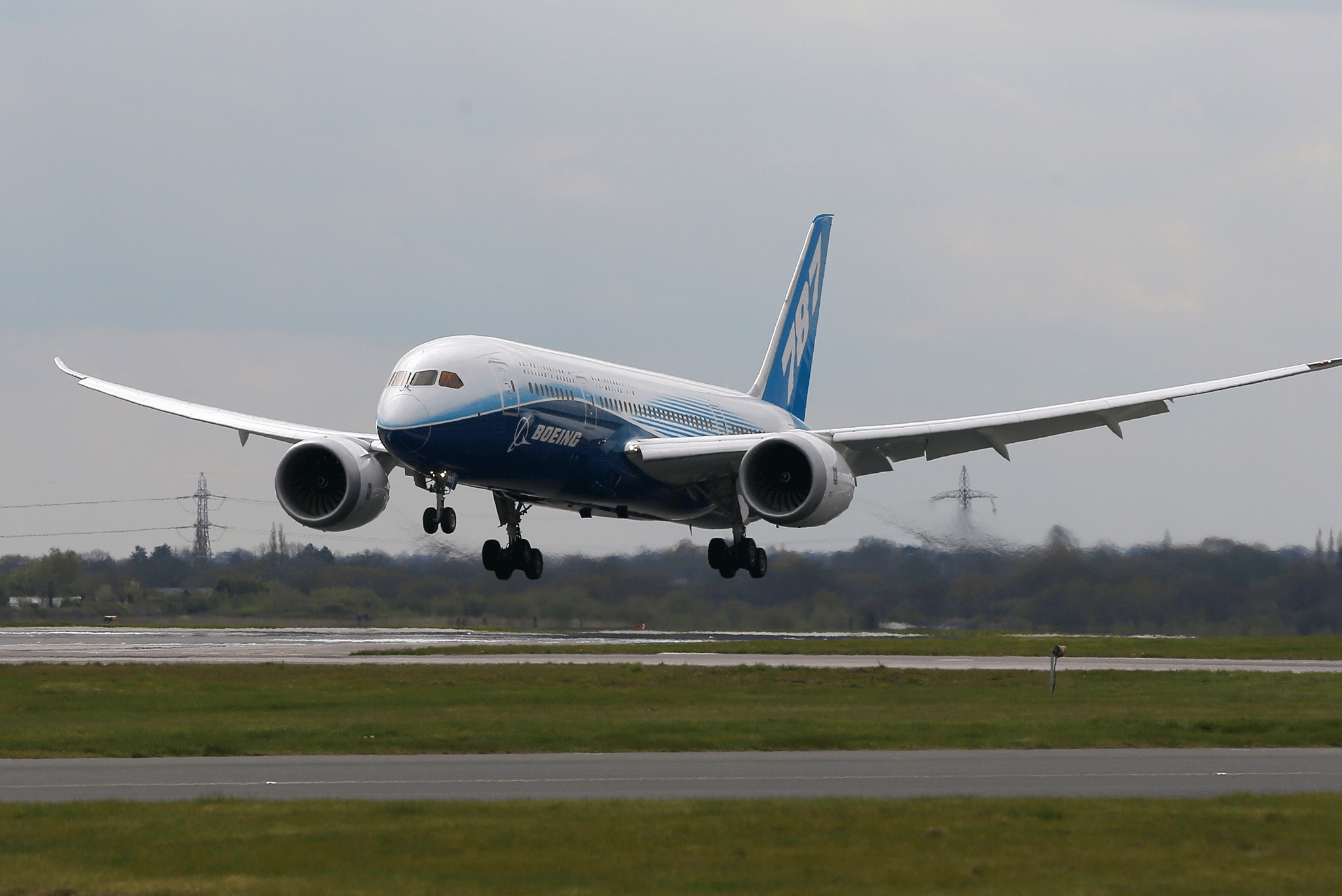Flights have been cancelled after problems with Rolls Royce engines in Boeing's 787 Dreamliner