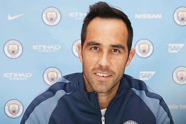Manchester City have announced the signing of Claudio Bravo from Barcelona