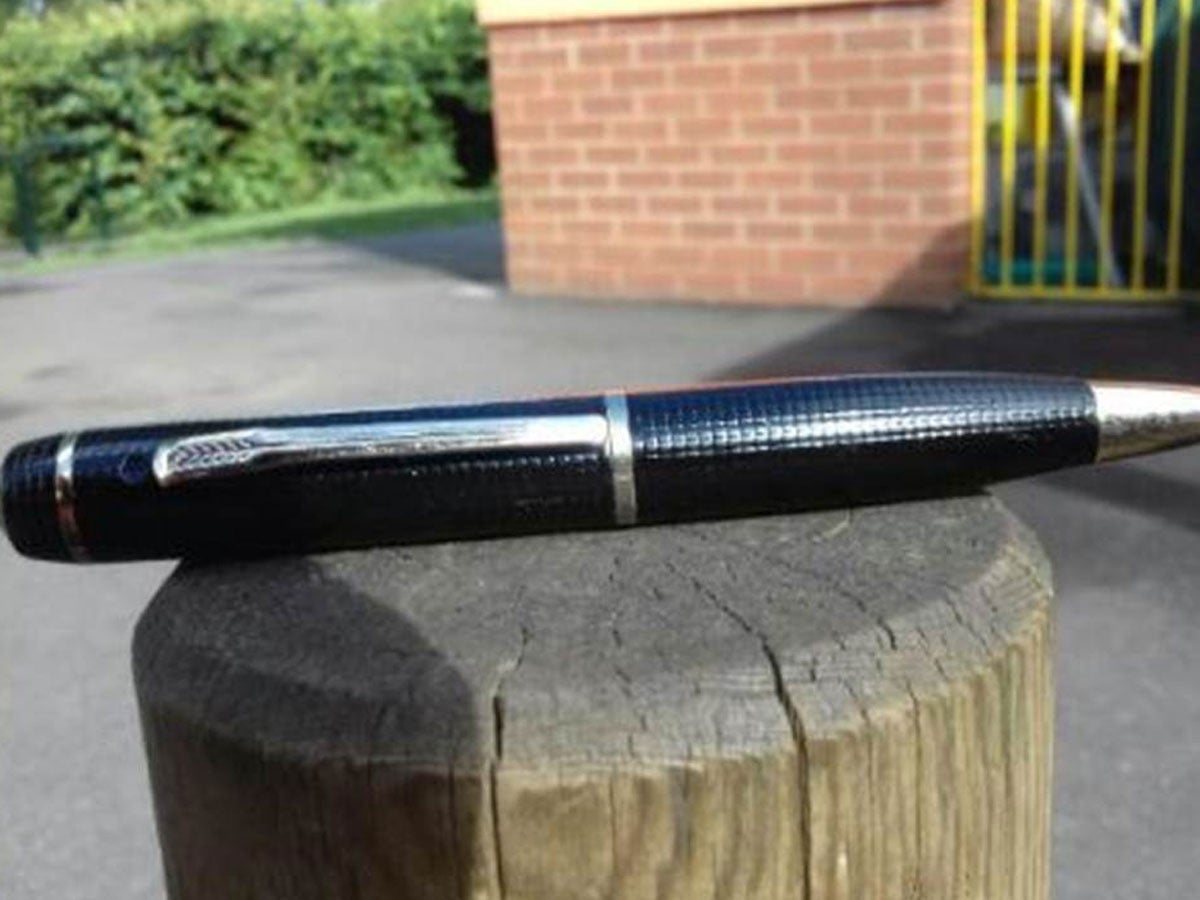 The spy pen used by Yates