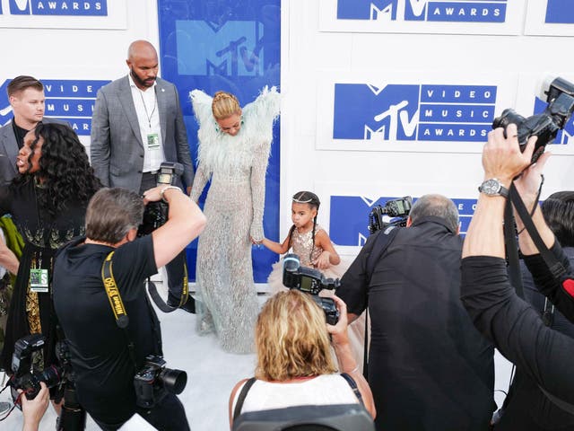 Beyoncé and daughter Blue Ivy at the MTV VMAs 2016