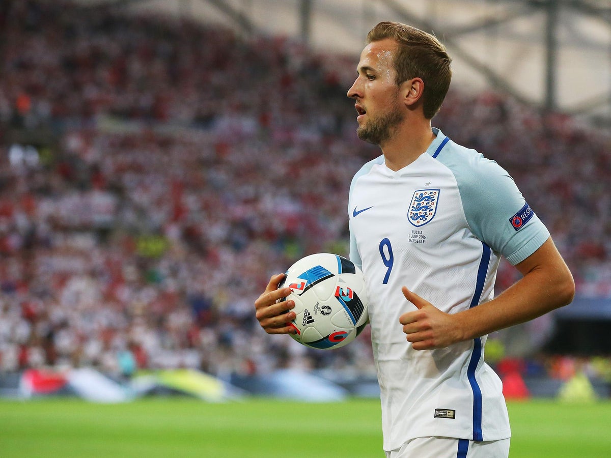 Harry Kane Admits His Euro 16 Corner Duty Has Become A Laughing Matter For England Under Sam Allardyce The Independent The Independent