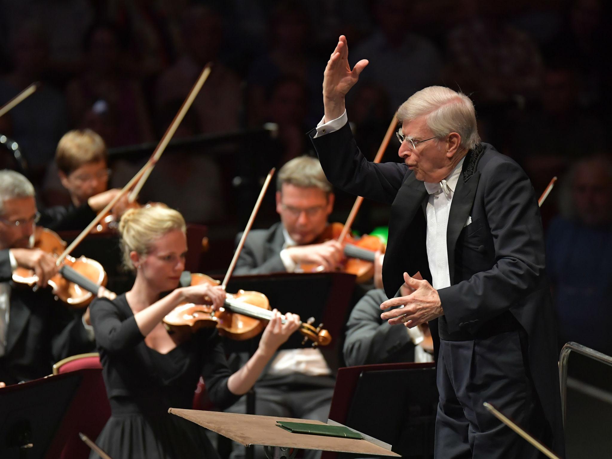 Herbert Blomstedt conducts the Gewandhausorchester Leipzig at the BBC Proms 2016.