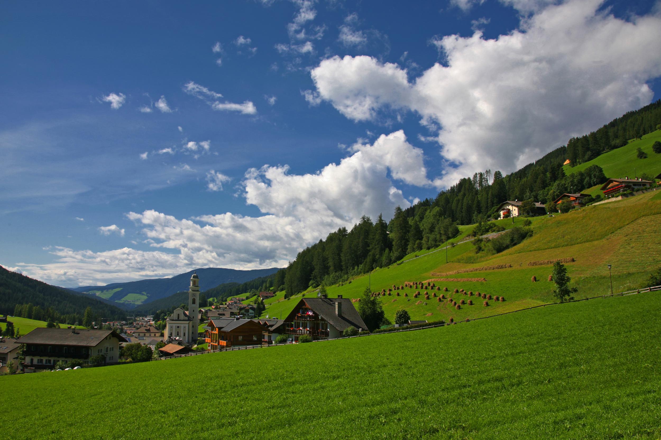 The village of Sesto