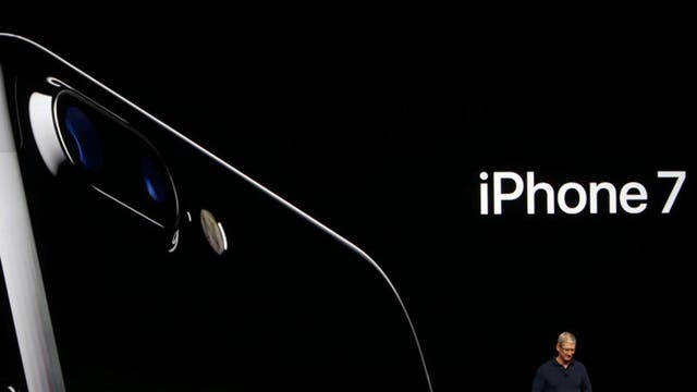 iphone 7 revealed in five colours