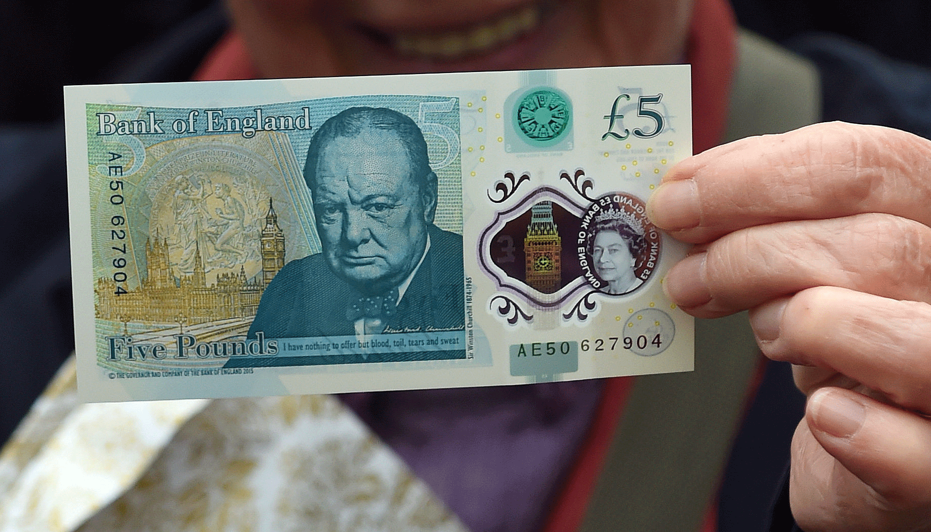 People are being ‘Winstoned’ by new £5 notes after snorting cocaine