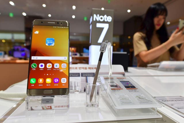 Samsung has suspended sales of its latest high-end smartphone Galaxy Note 7 after reports of exploding batteries