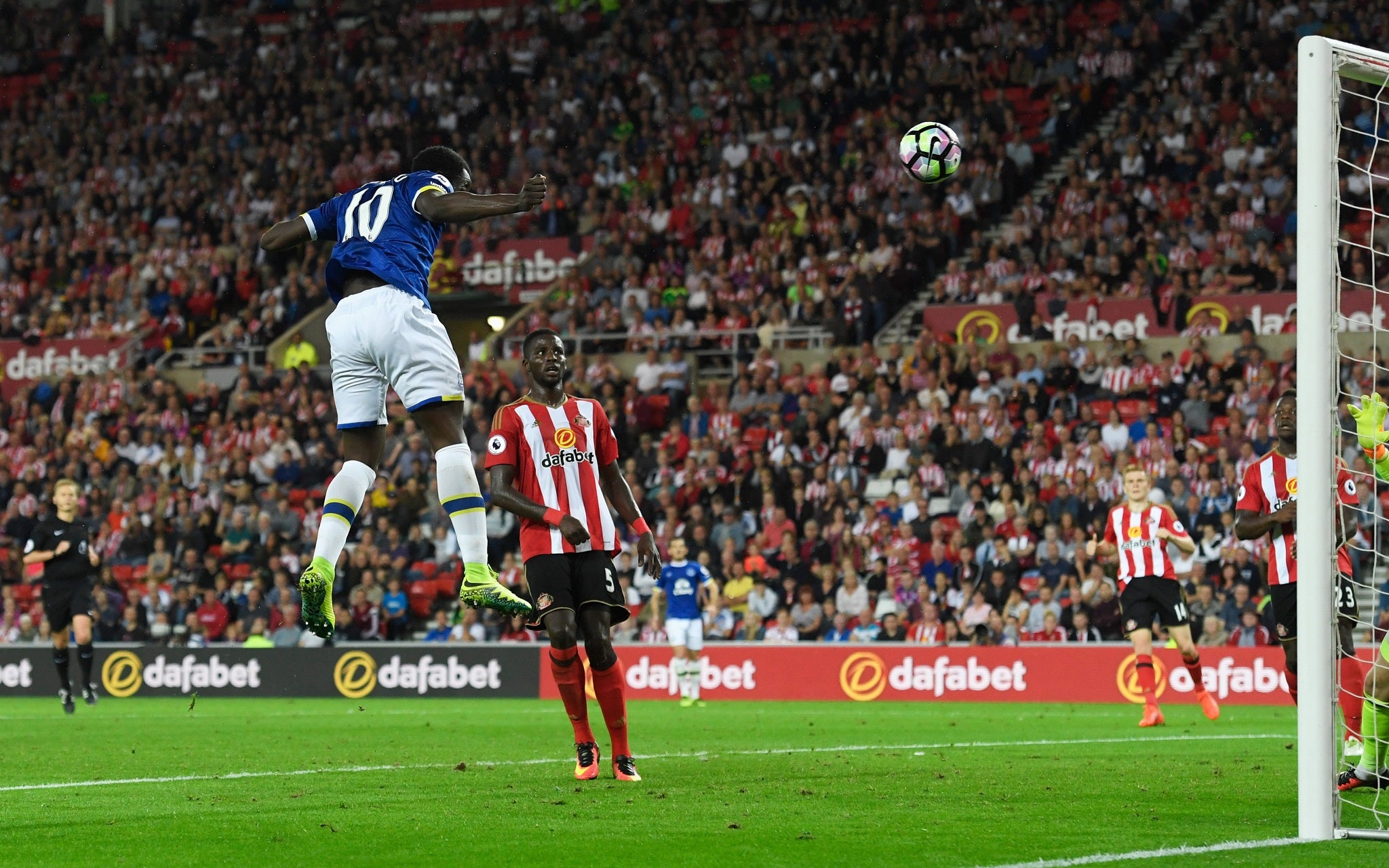 &#13;
Lukaku scores his second header of the match&#13;