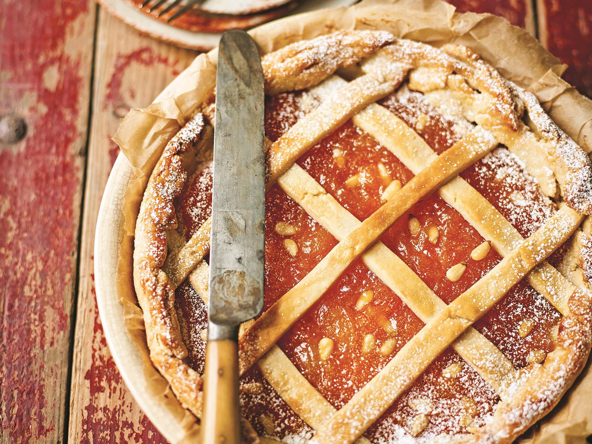 This lovely rustic tart made with dried apricots will sweeten your day