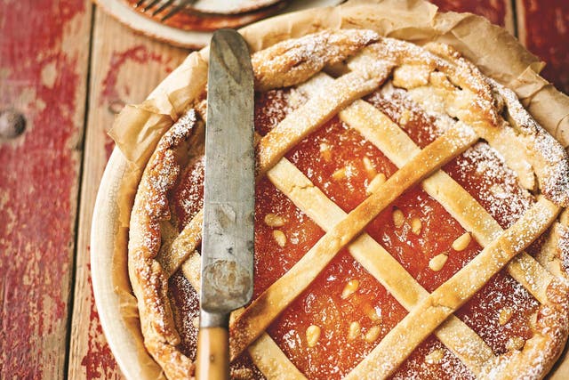 This lovely rustic tart made with dried apricots will sweeten your day