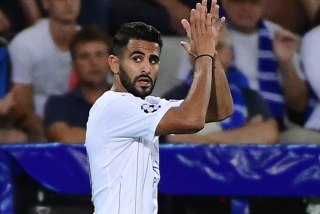 Mahrez applauds Leicester's travelling support