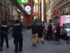 Read more

New Yorkers watch police shoot meat cleaver-wielding suspect
