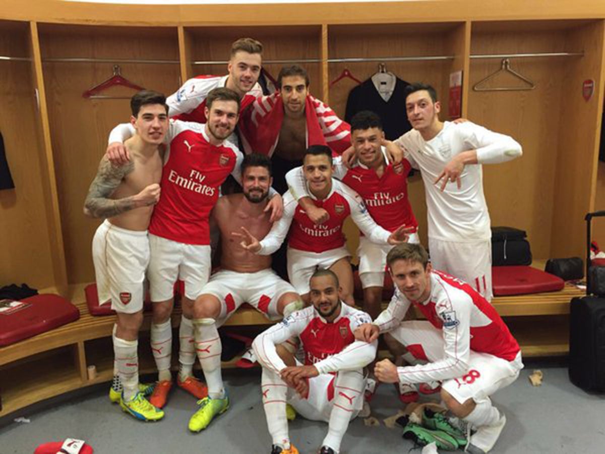 Arsenal news: Robert Huth reveals changing room selfies ...