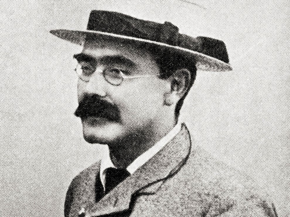 Rudyard Kipling How the storyteller's teenage career paved the way for