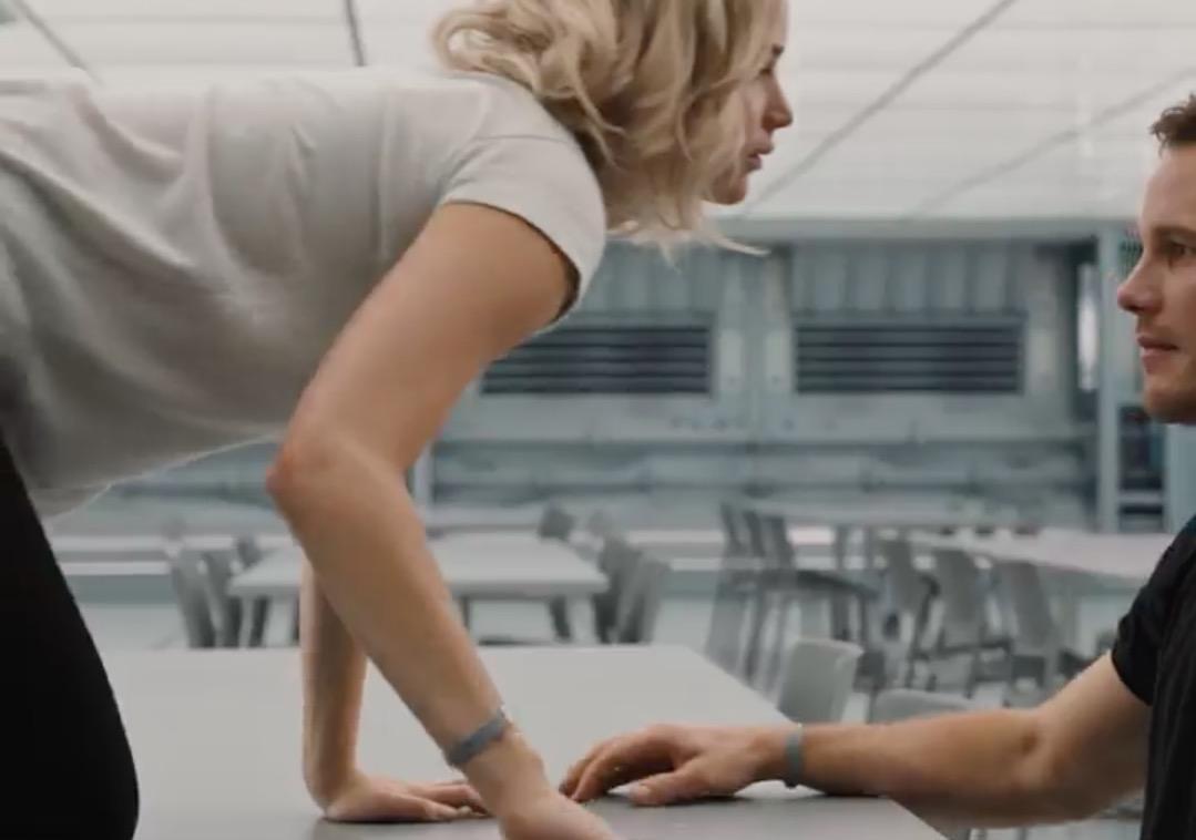 Passengers teaser trailer: Jennifer Lawrence and Chris Pratt fall
