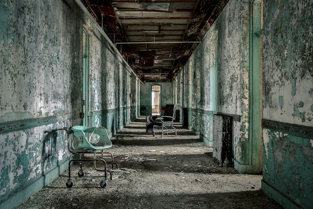 Abandoned Asylums offers an unrestricted insight into North America's abandoned state hospitals, asylums, and psychiatric facilities