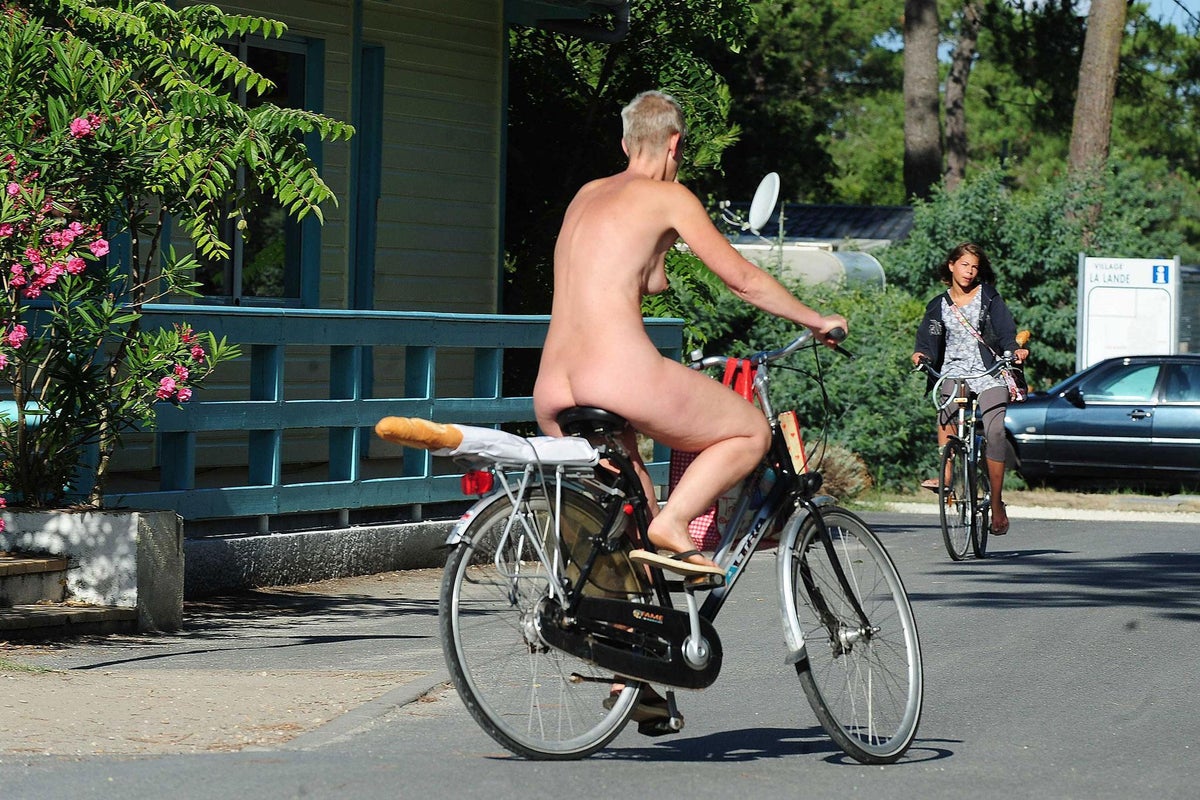 Paris nudists to get their own green space to roam in and hang out | The Independent | The Independent
