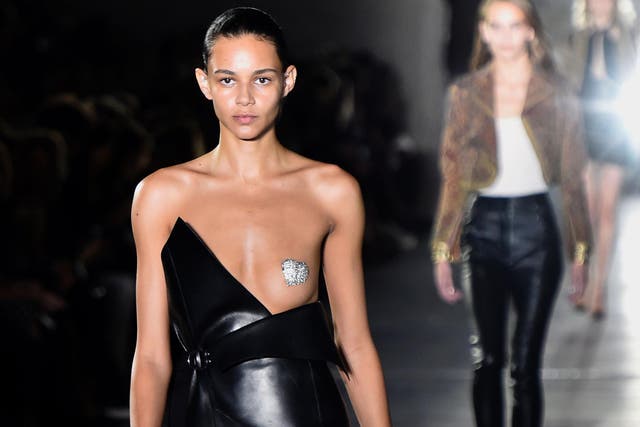 Autumn/winter's shimmering beauty trend has been one-upped; Enter the glitter nipple.