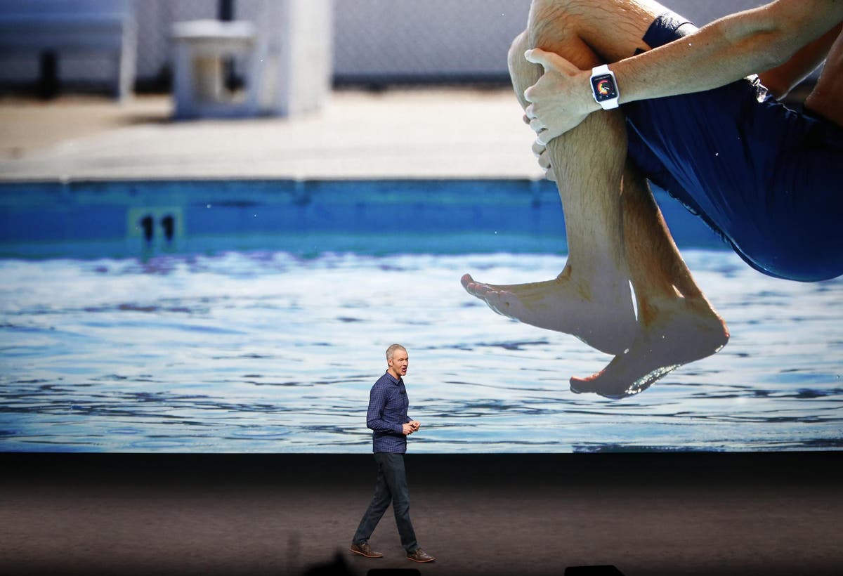 wearing apple watch in pool