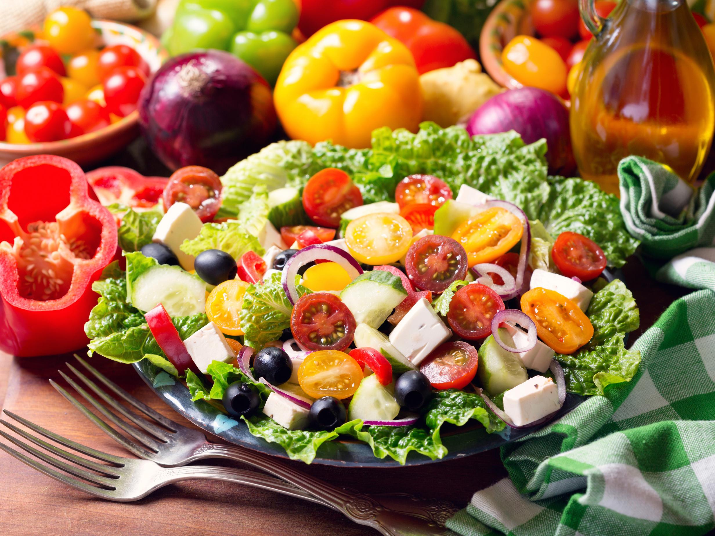 Eating a Mediterranean diet 'could help lower risk of heart disease' in Britons