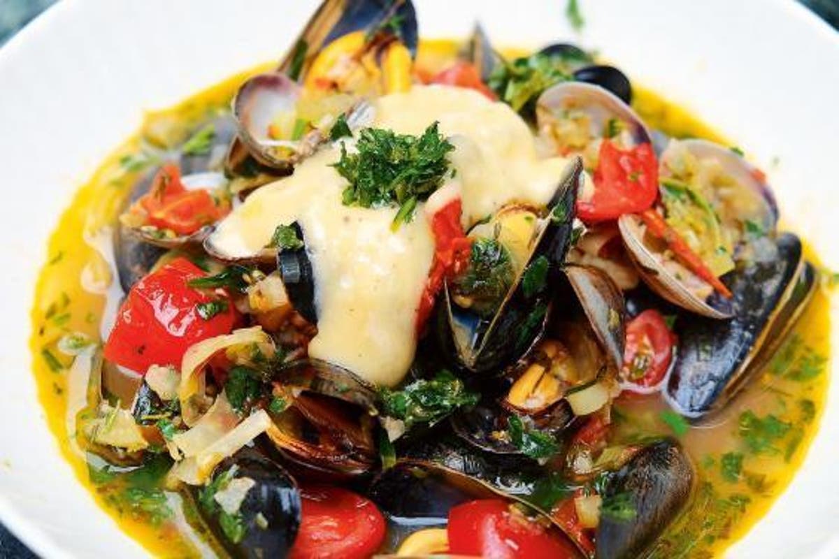 Tart London How to make a feast of mussels and clams The Independent