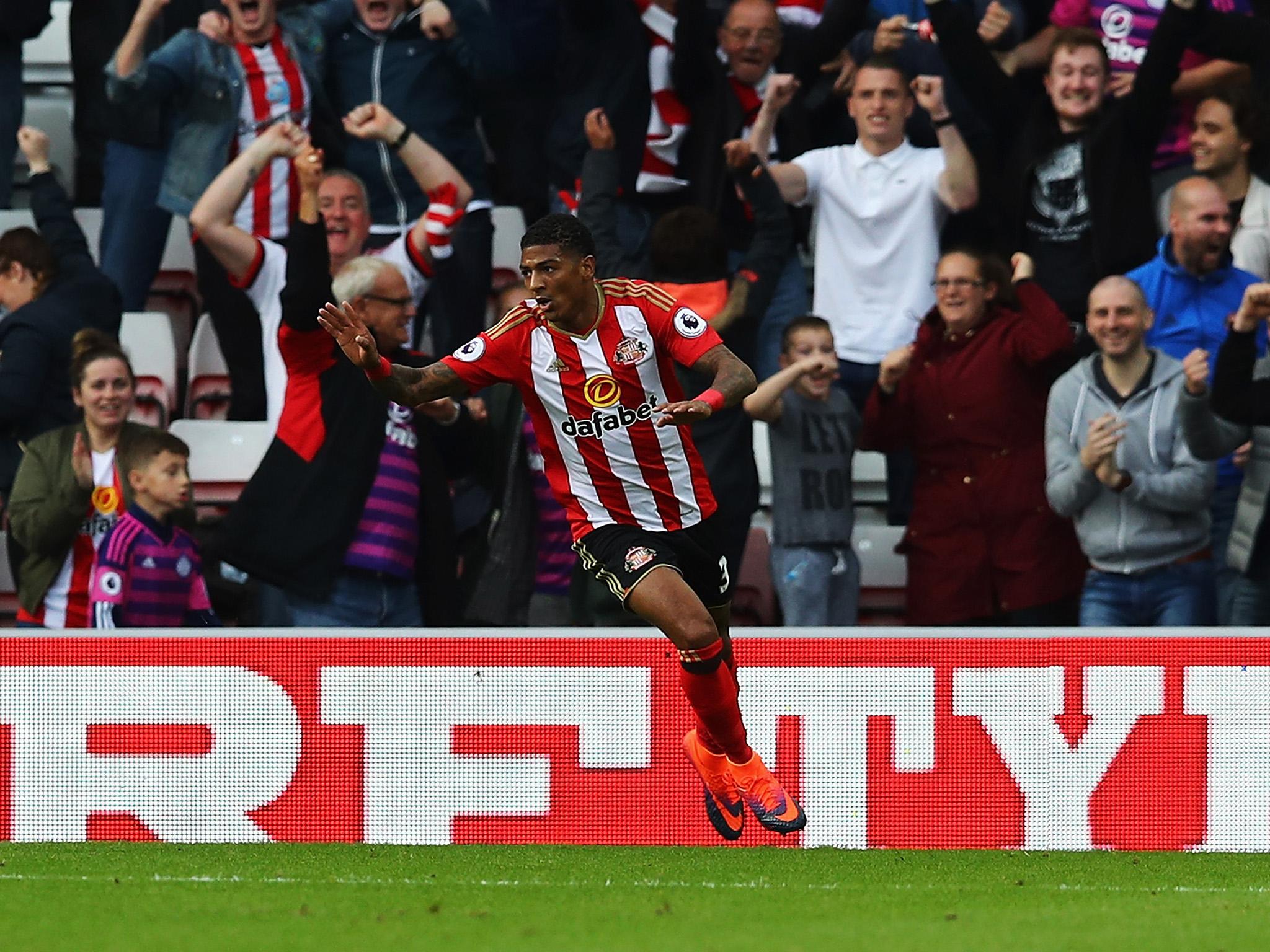 Patrick van Aanholt celebrates scoring the equaliser (Getty)