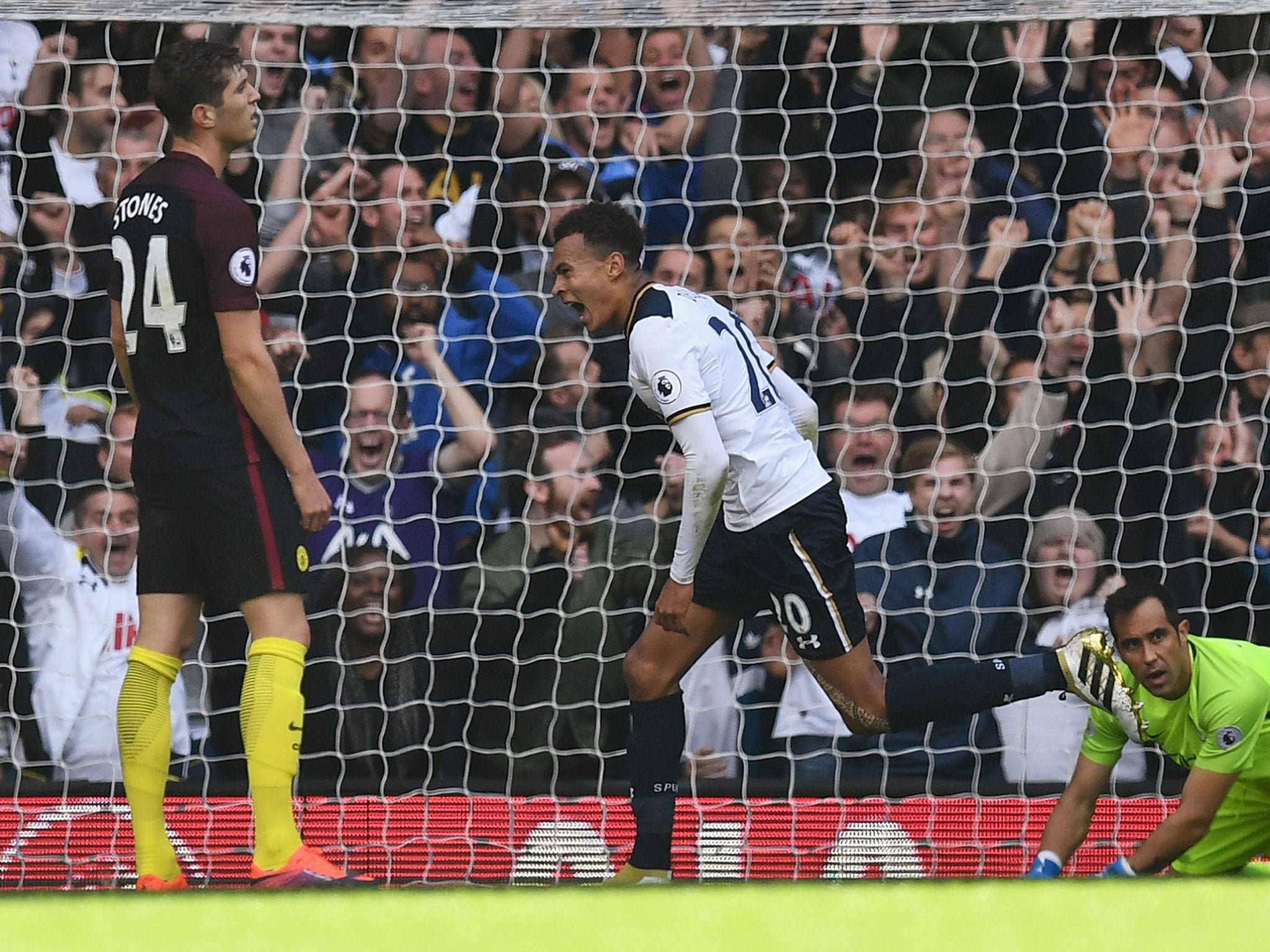 Dele Alli celebrates his goal