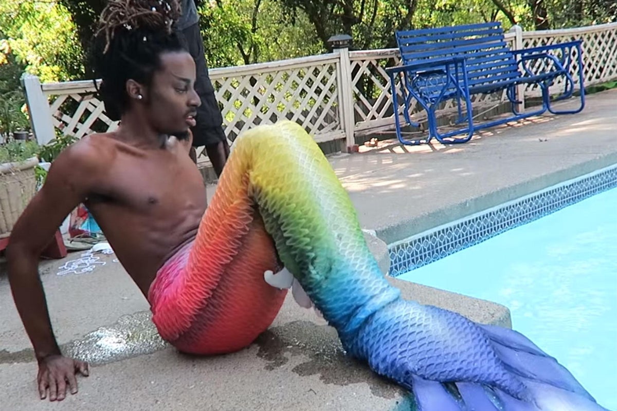 'Follow your current and love yourself': Meet the mermen swimming ...
