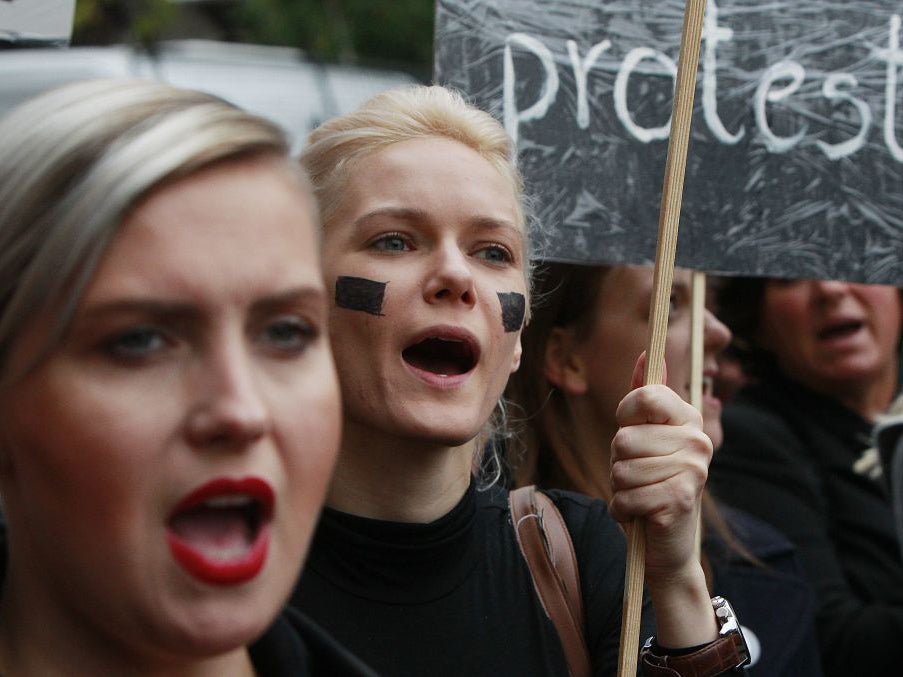 Protesters held posters with the message: 'A government is not like a pregnancy – it can be terminated'