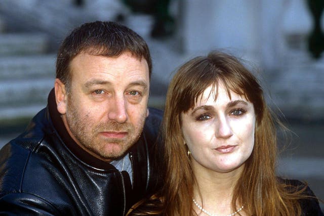 Peter Hook and Caroline Aherne in 1995