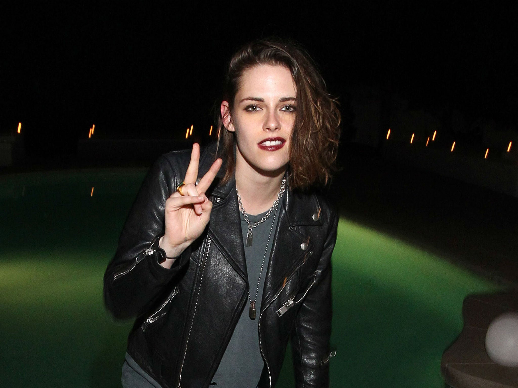 Kristen Stewart Has No Problem With Sex Scenes I Think People Are A