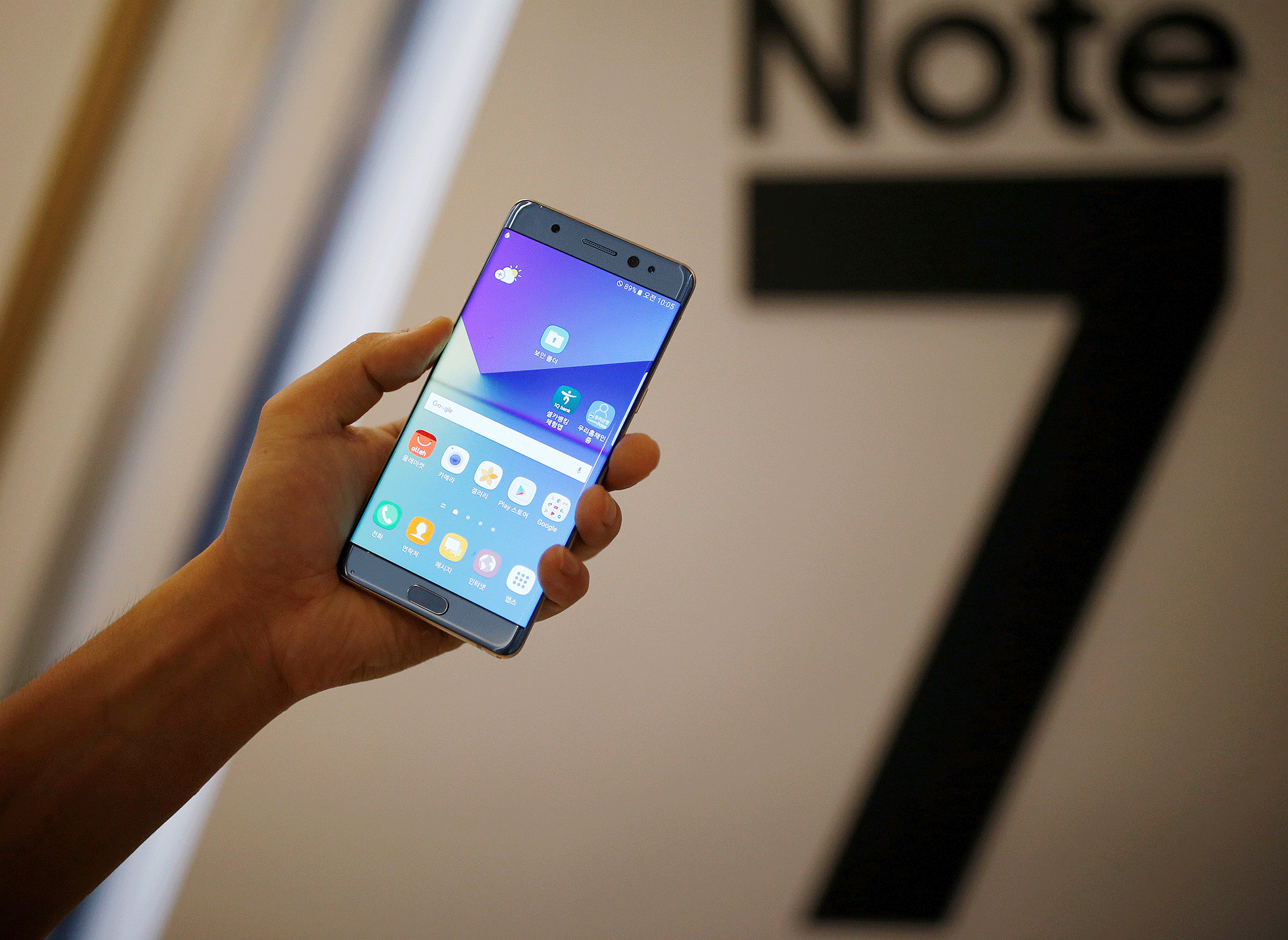 Samsung Galaxy Note 7 disaster wipes $19bn off company's value