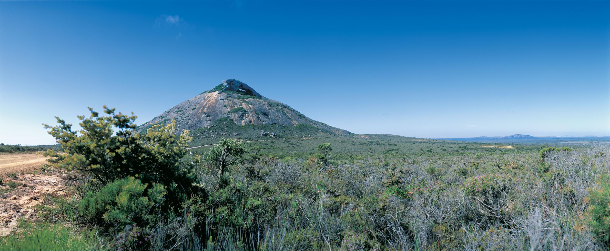 &#13;
The climb up Frenchman Peak in Cape Le Grand National Park is worth it for the spectacular views &#13;