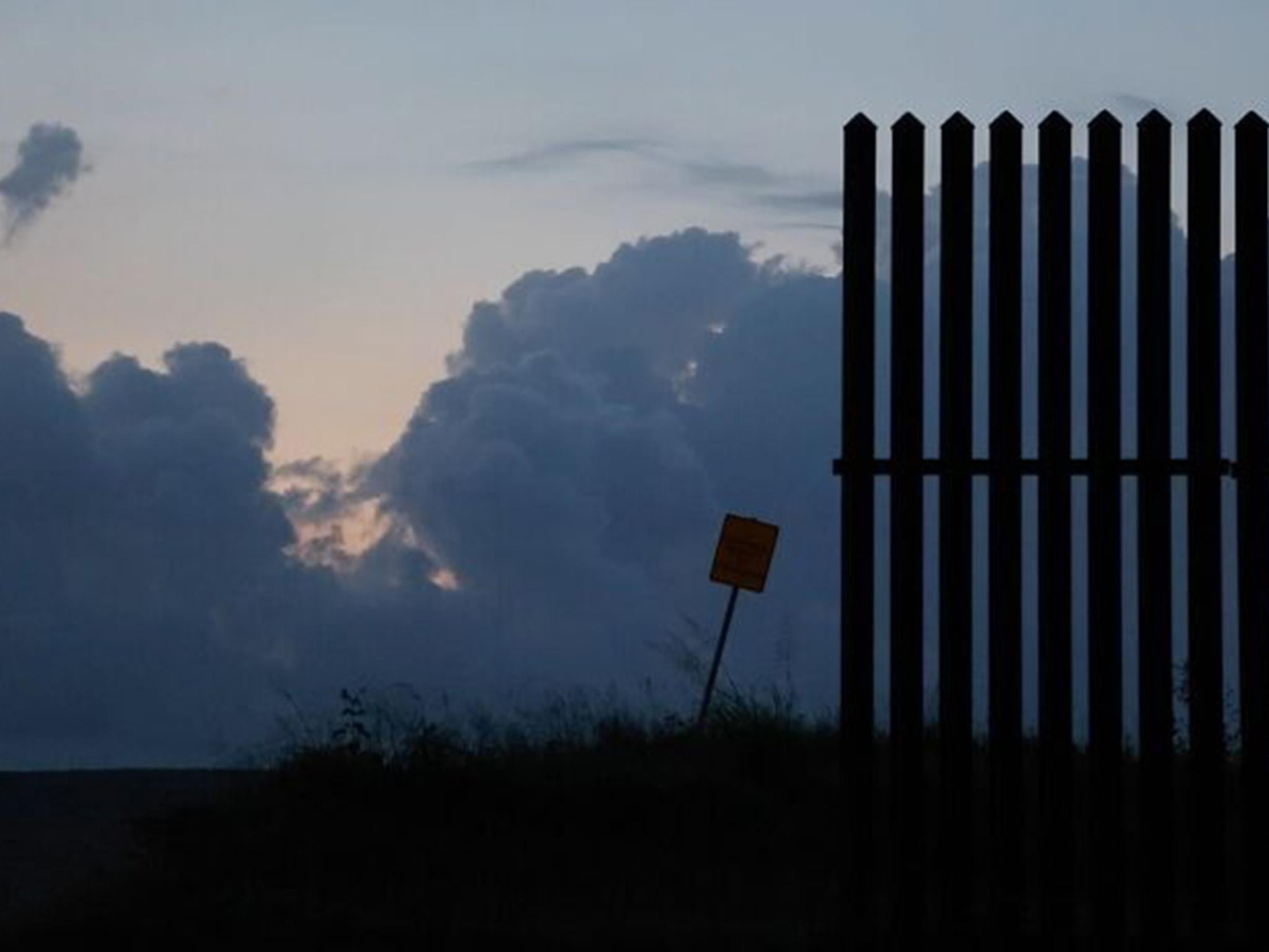 Fences cover just 700 miles of the nearly 2,000-mile-long-border between the US and Mexico (The Washington Post)