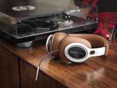 Bowers & Wilkins reveals expensive headphones with premium sound