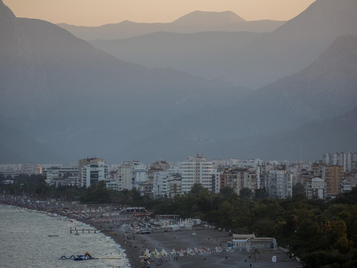 Missiles Hit Popular Turkish Holiday Resort Antalya The Independent The Independent
