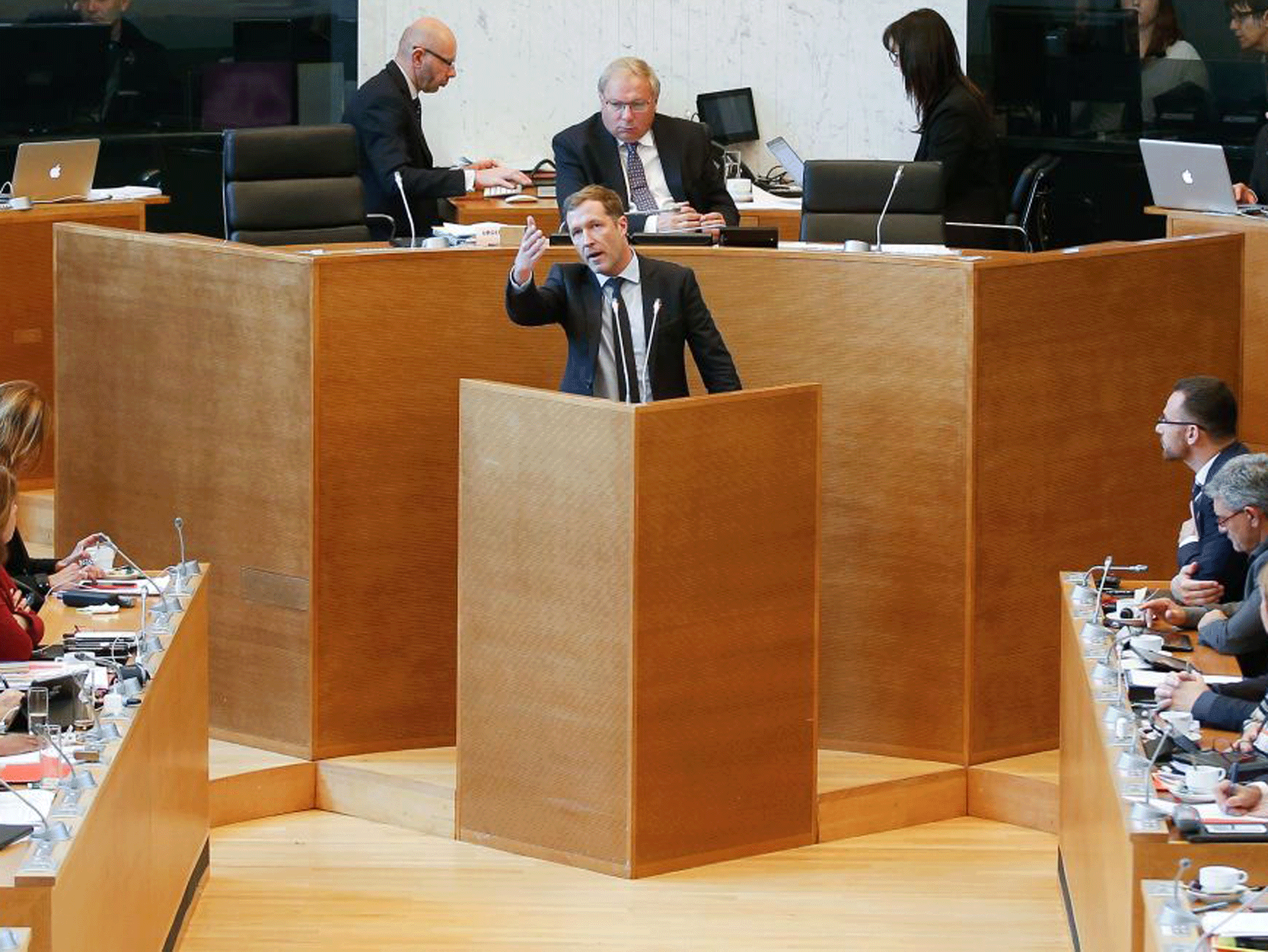 Paul Magnette, the president of Belgium's French-speaking region of Wallonia, giving a speech