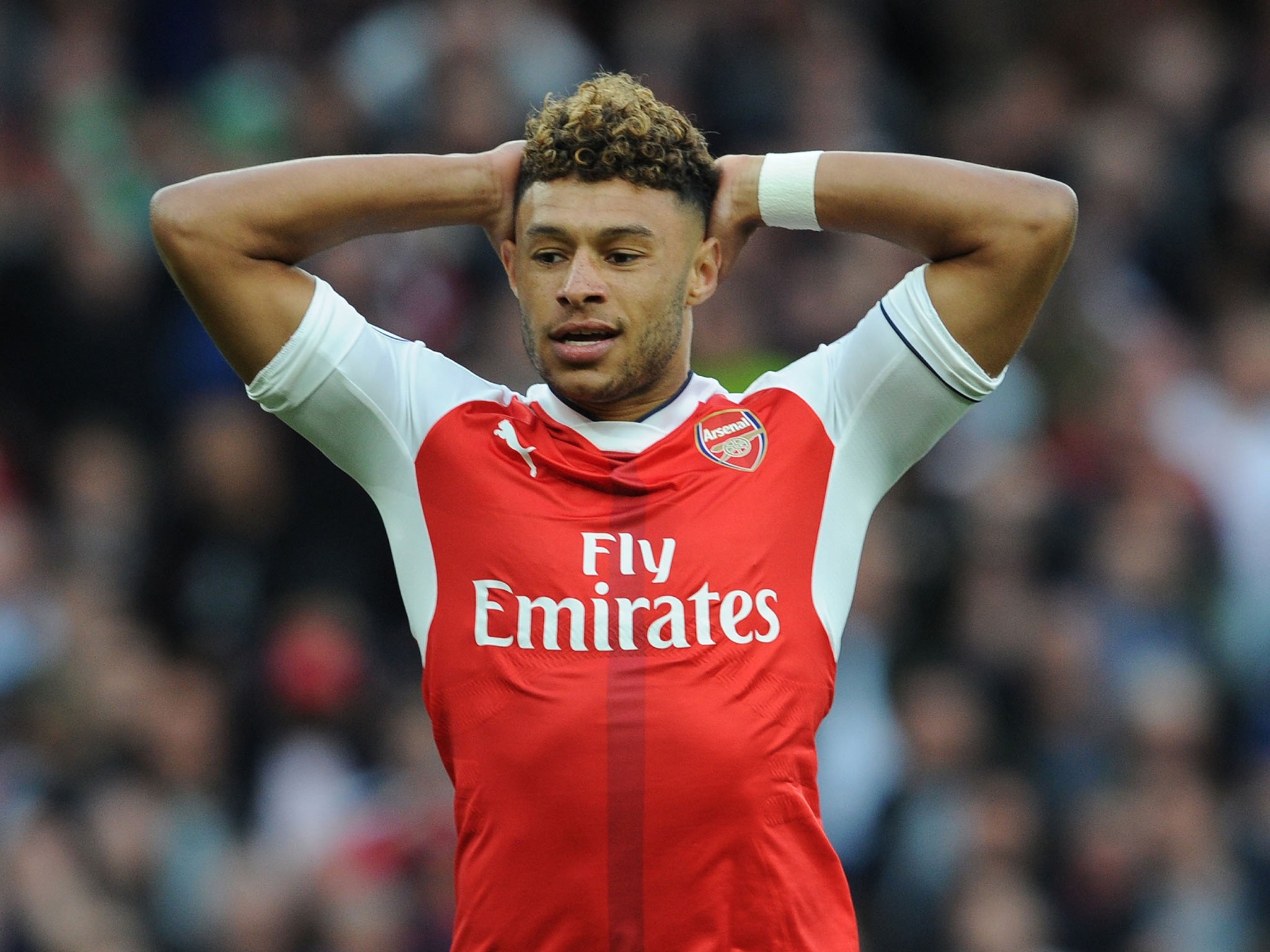 Oxlade-Chamberlain is frustrated by his lack of playing time