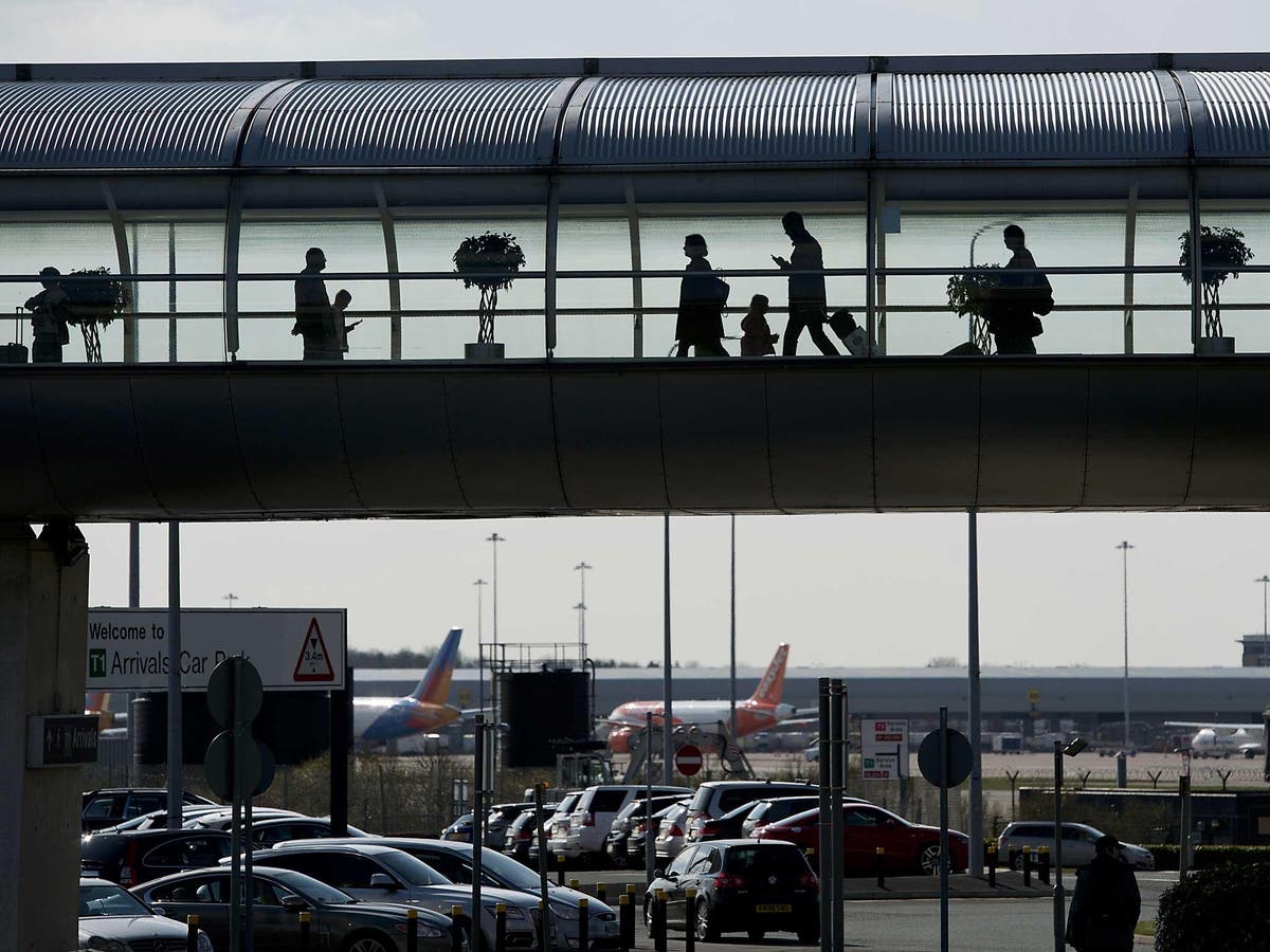 Brazilian journalist says he was arrested at Manchester airport day