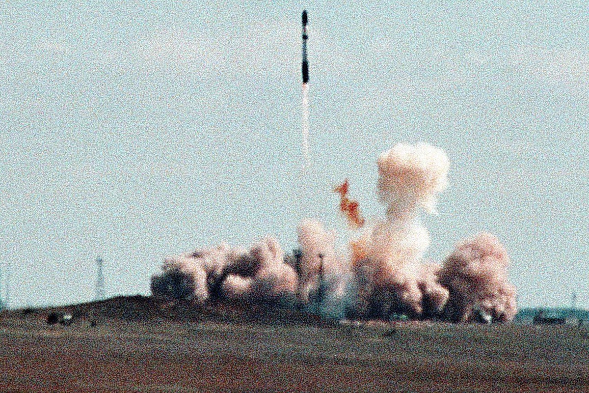 https://static.independent.co.uk/s3fs-public/thumbnails/image/2016/10/25/09/satan-nuclear-test.jpg?width=1200&height=800&crop=1200:800