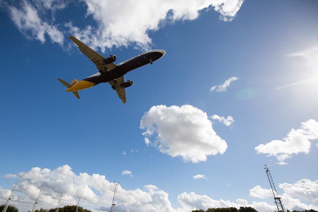 Plane landing at Luton Airport