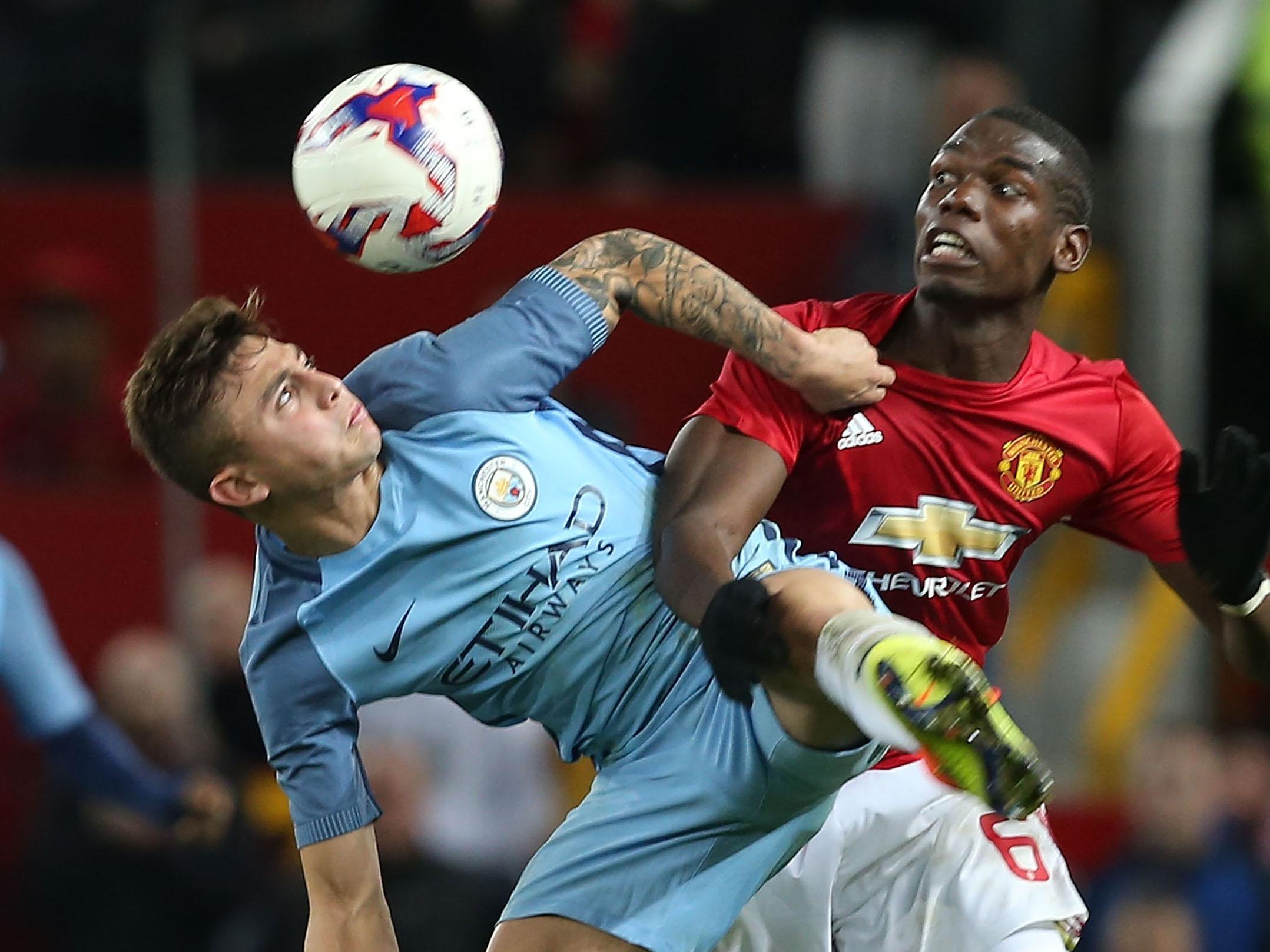 Maffeo and Pogba tussle for the ball (Getty Images)