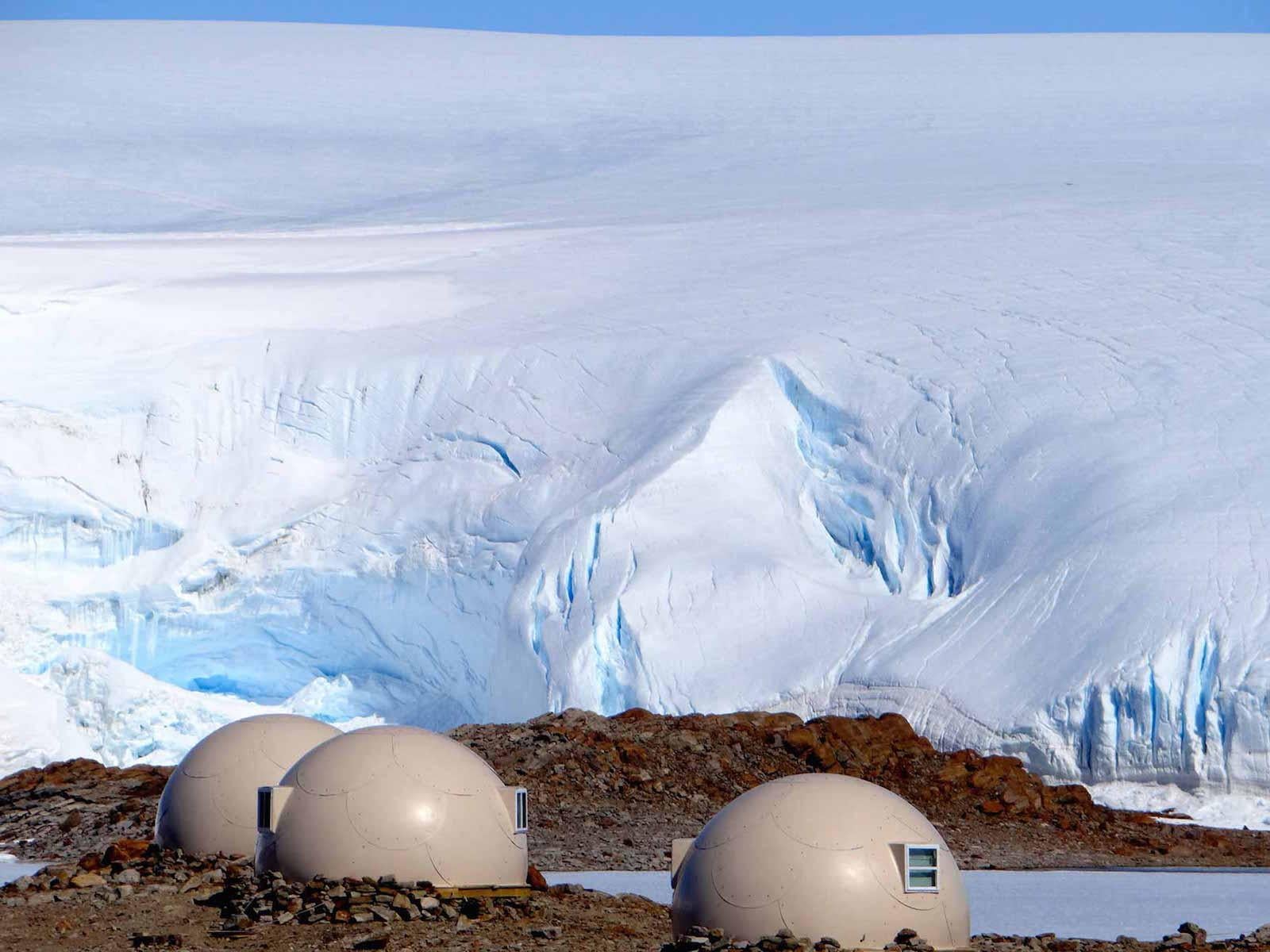 Extreme glamping in Antarctica