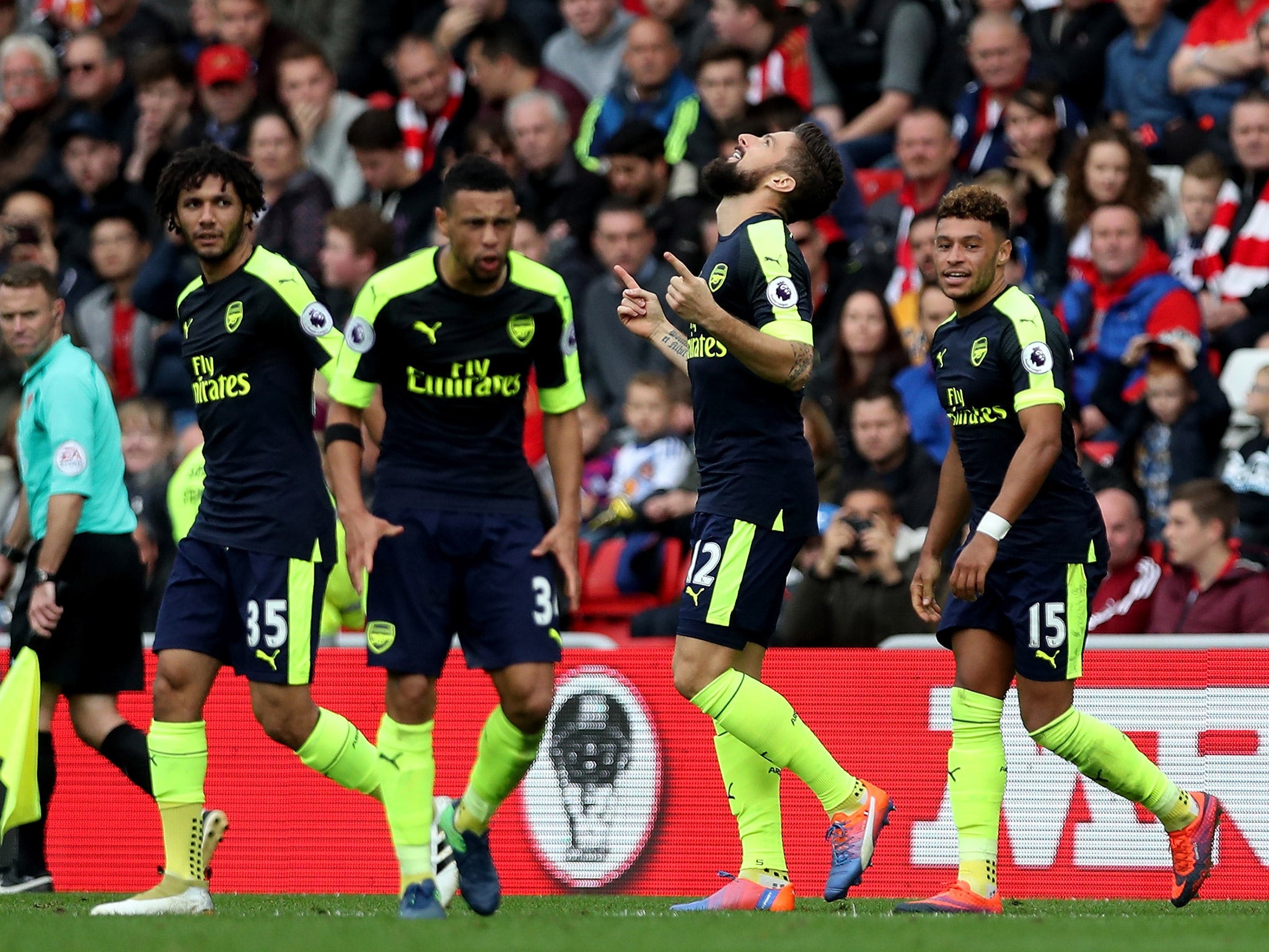 Olivier Giroud celebrates scoring his second goal for Arsenal against Sunderland