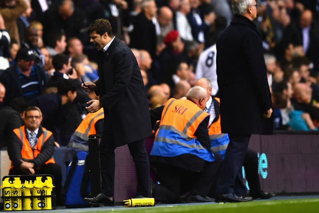 Mauricio Pochettino reacts in frustration after Tottenham's 1-1 draw with Leicester