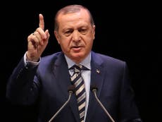 Erdogan attacks US plans to work with Kurds fighting Isis in Raqqa 